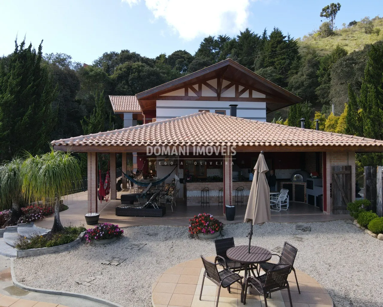 Casa à venda de 1 ha em Santo Antônio do Pinhal, SP, Brasil