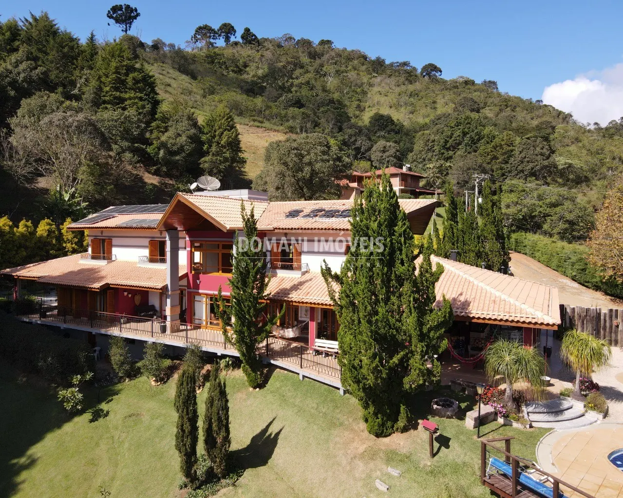 Casa à venda de 1 ha em Santo Antônio do Pinhal, SP, Brasil