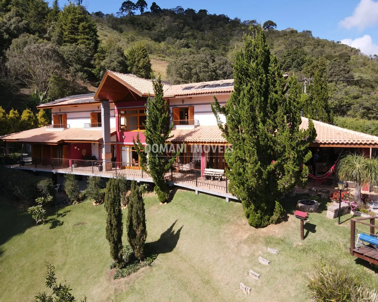 Casa à venda de 1 ha em Santo Antônio do Pinhal, SP, Brasil
