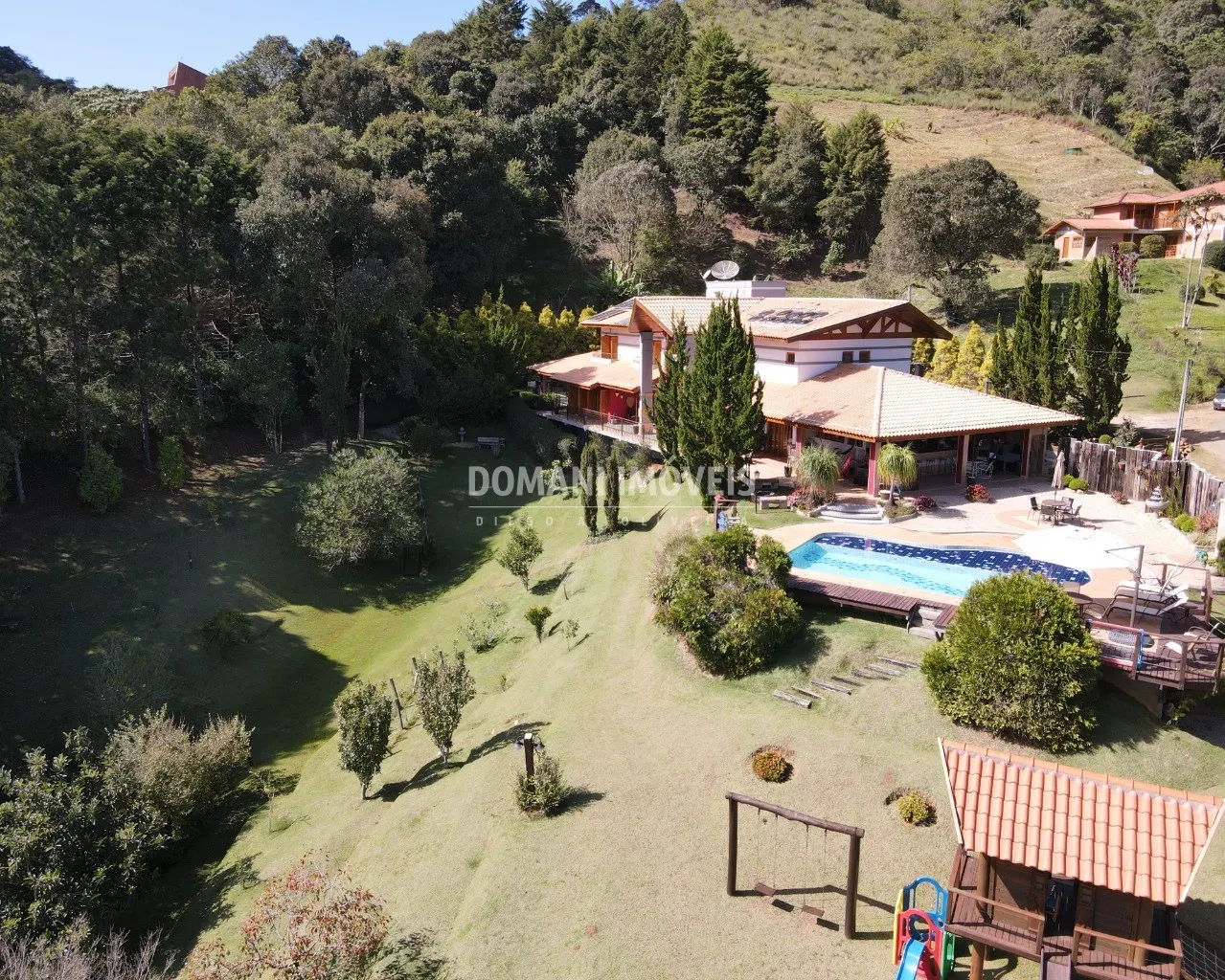 Casa à venda de 1 ha em Santo Antônio do Pinhal, SP, Brasil