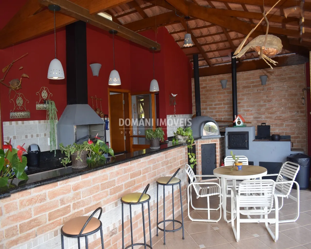 Casa à venda de 1 ha em Santo Antônio do Pinhal, SP, Brasil