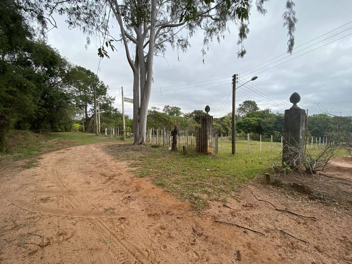 Chácara à venda de 3.000 m² em Piraju, SP, Brasil