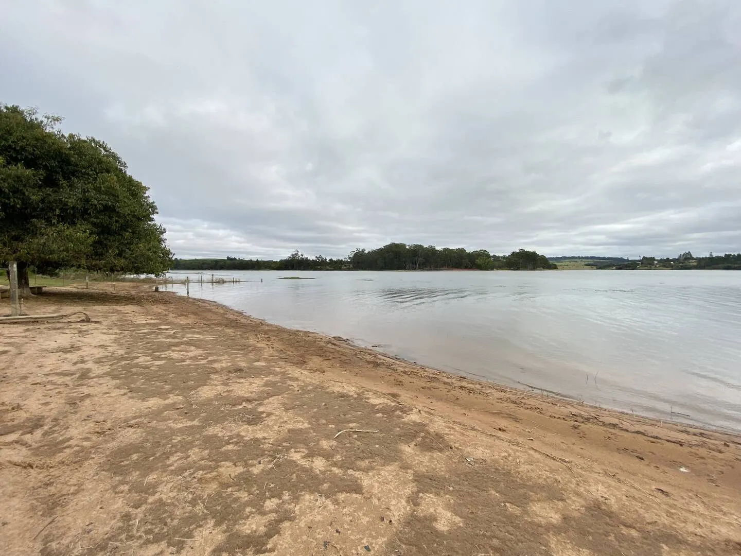 Chácara à venda de 3.000 m² em Piraju, SP, Brasil