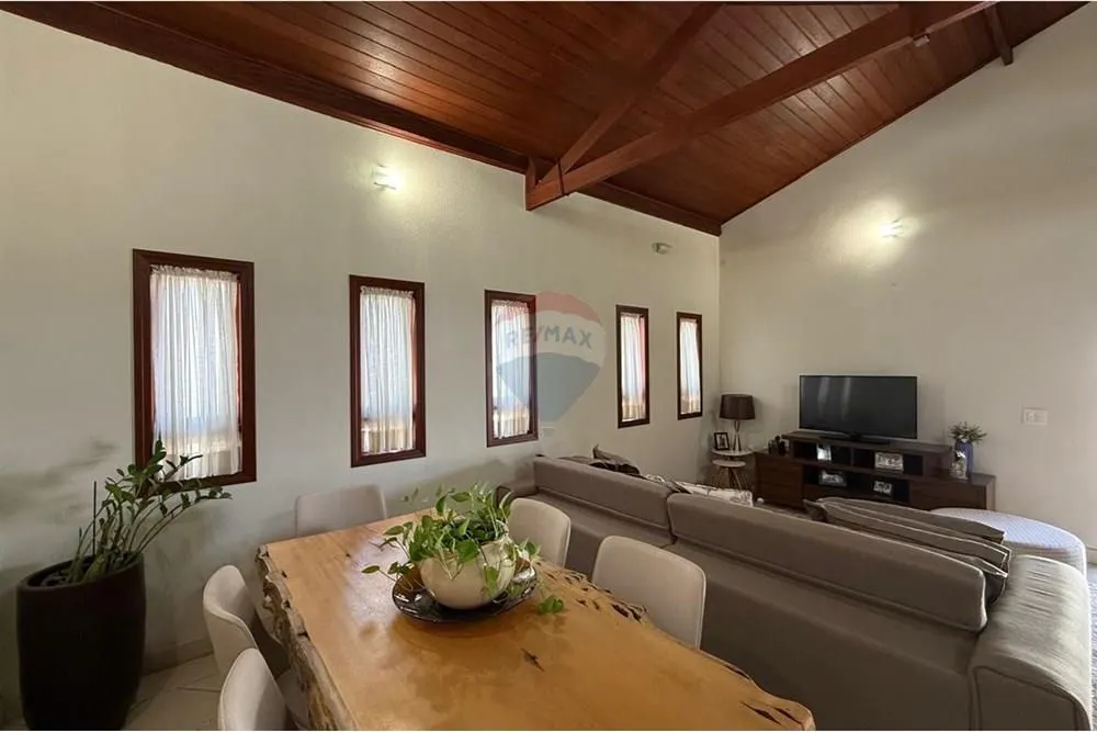 Chácara à venda de 2.000 m² em Valinhos, SP, Brasil