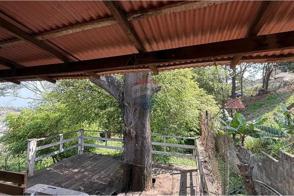 Chácara à venda de 2.000 m² em Valinhos, SP, Brasil