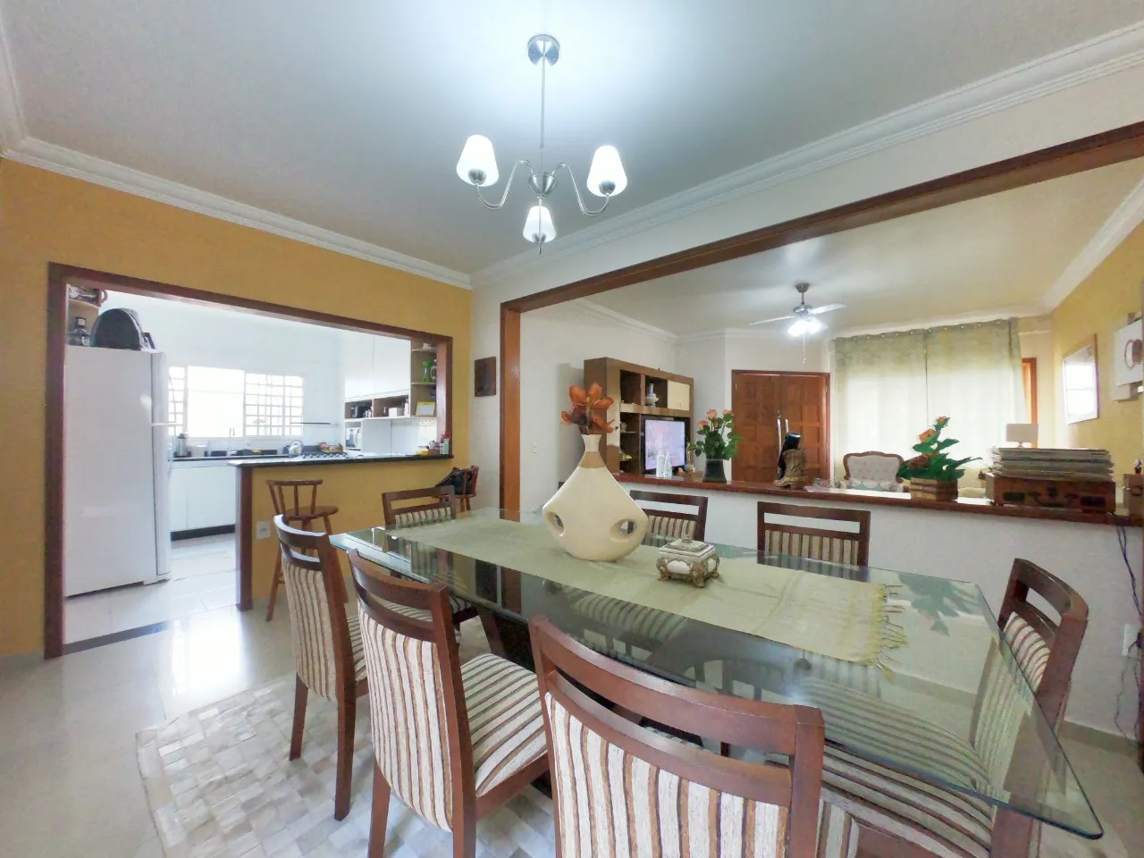 Casa à venda de 250 m² em Monte Mor, SP, Brasil