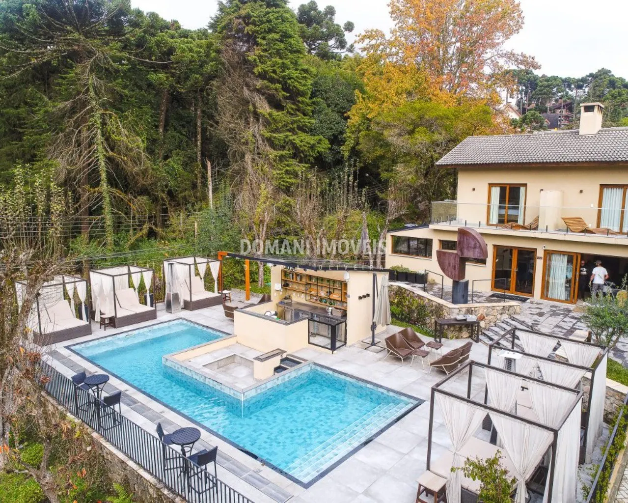 Pousada à venda de 3.440 m² em Campos do Jordão, SP, Brasil