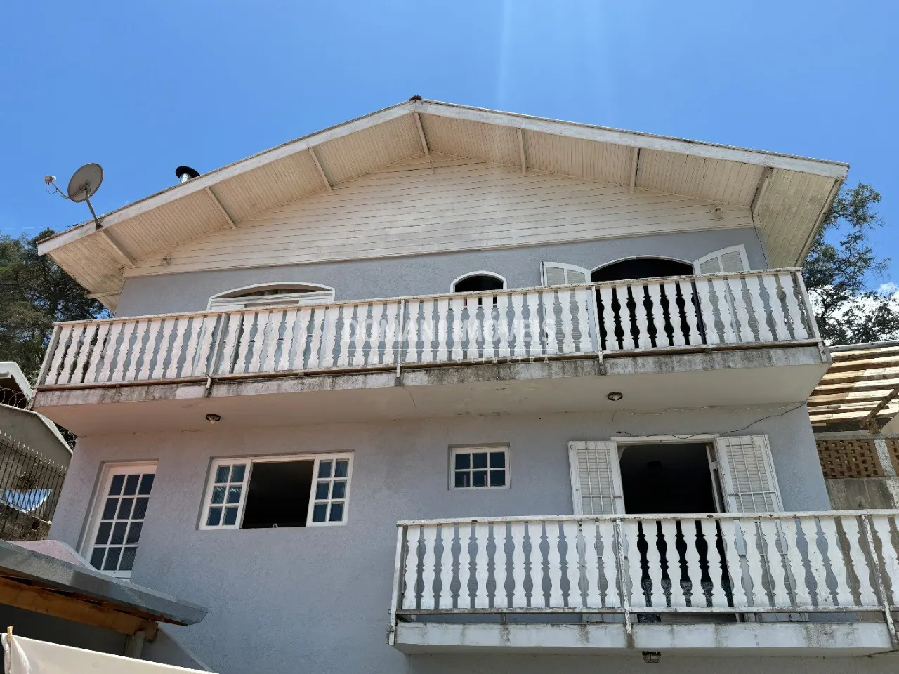 Casa à venda de 320 m² em Campos do Jordão, SP, Brasil