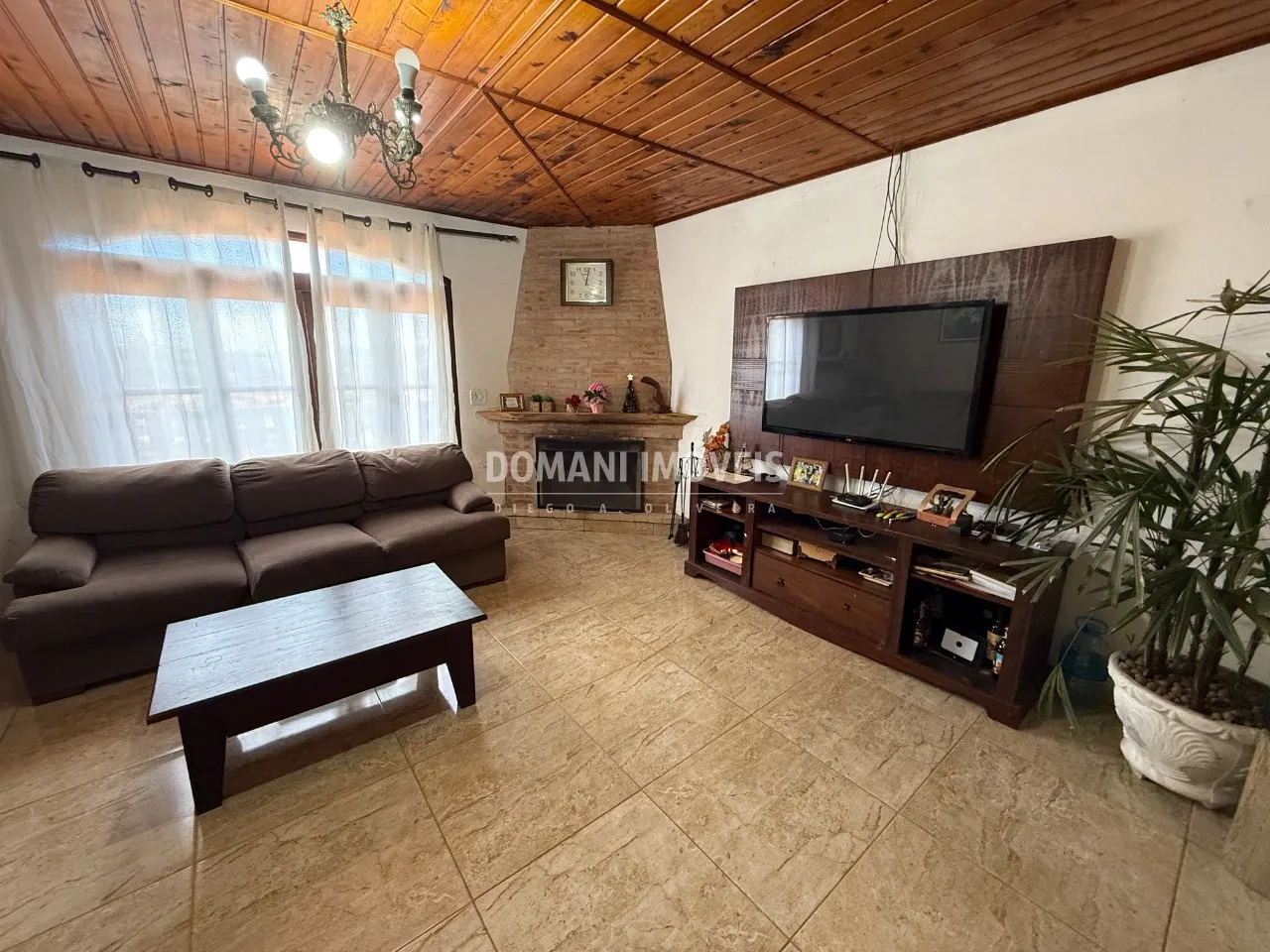 Casa à venda de 320 m² em Campos do Jordão, SP, Brasil