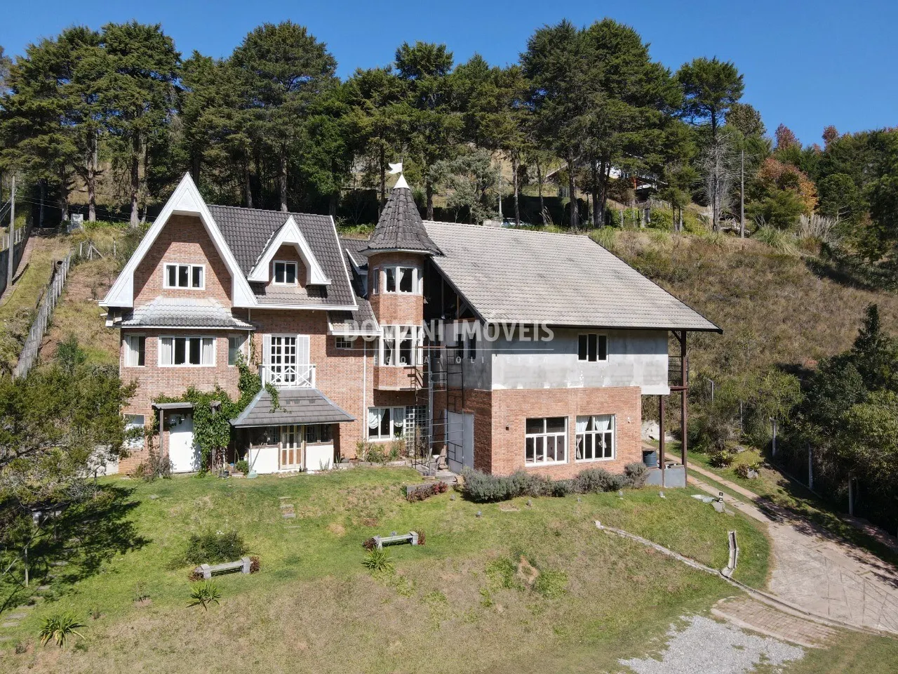 Pousada à venda de 2.010 m² em Campos do Jordão, SP, Brasil