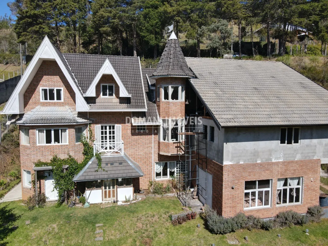 Pousada à venda de 2.010 m² em Campos do Jordão, SP, Brasil