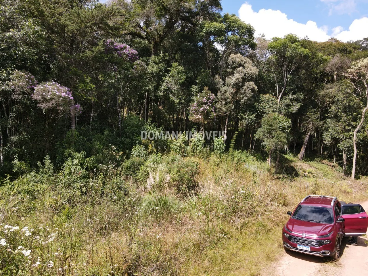 Terreno à venda de 1.500 m² em Campos do Jordão, SP, Brasil
