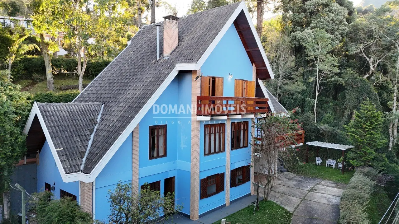Casa à venda de 1.070 m² em Campos do Jordão, SP, Brasil