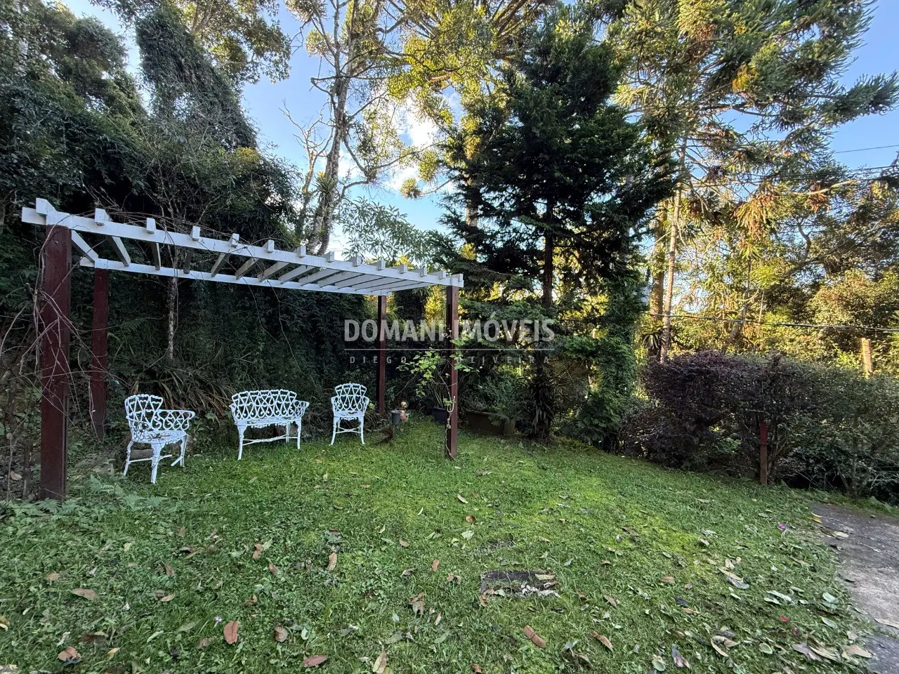 Casa à venda de 1.070 m² em Campos do Jordão, SP, Brasil