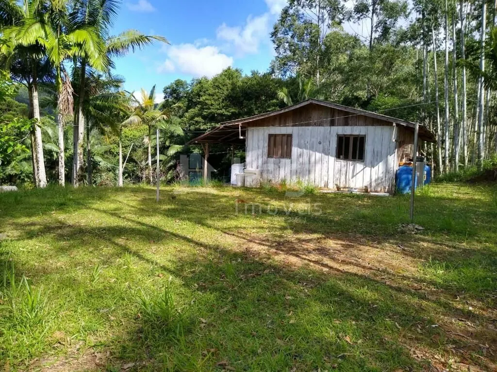 Fazenda à venda de 3 ha em Camboriú, SC, Brasil