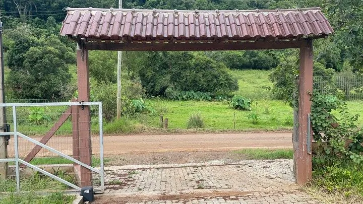 Country home for sale of 1,900 m² in Caraá, RS, Brazil