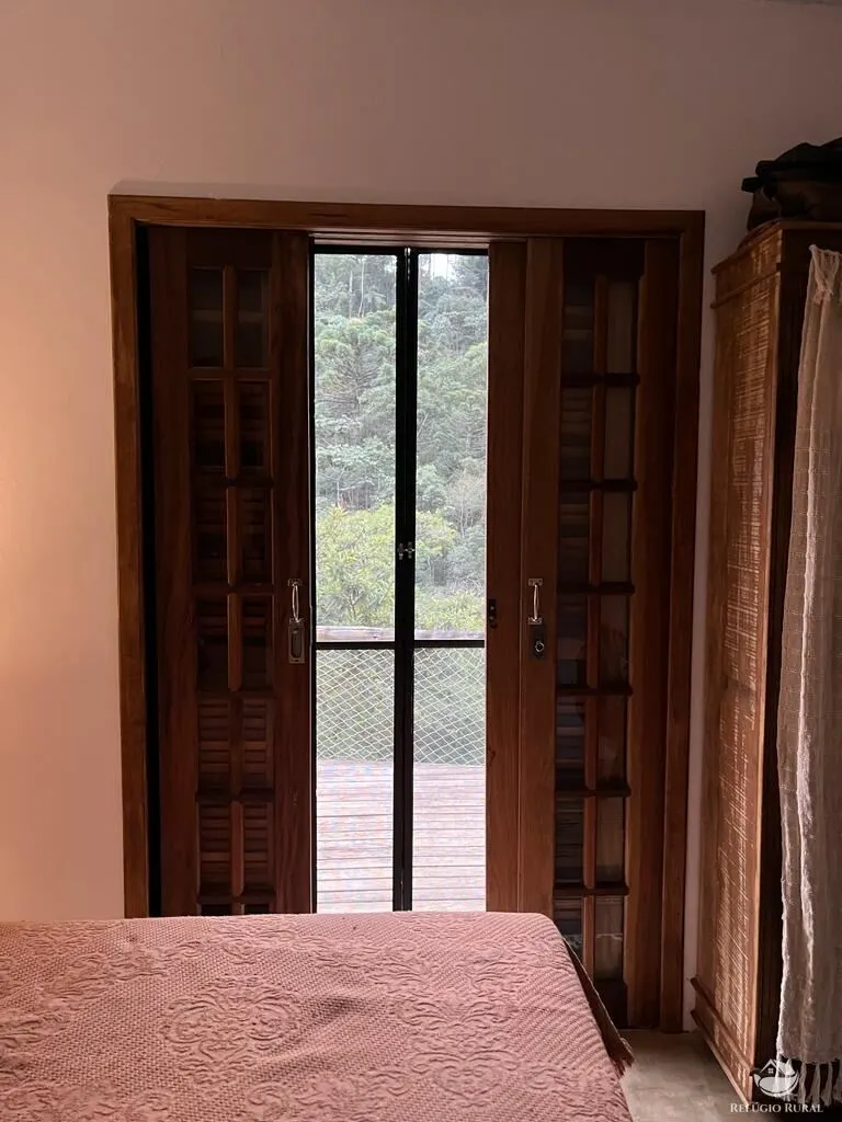 Chácara à venda de 3.000 m² em São José dos Campos, SP, Brasil