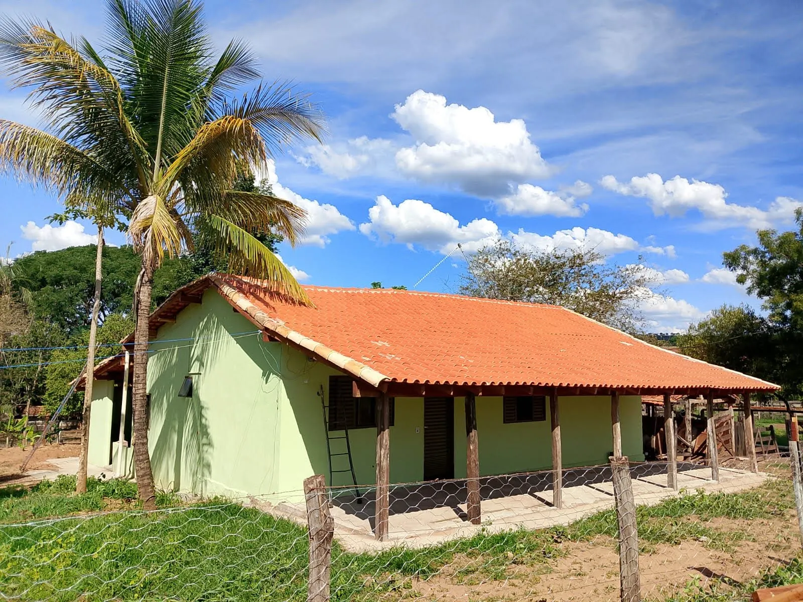 Fazenda à venda de 700 ha em Prata, MG, Brasil