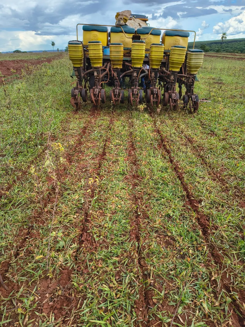 Fazenda à venda de 700 ha em Prata, MG, Brasil