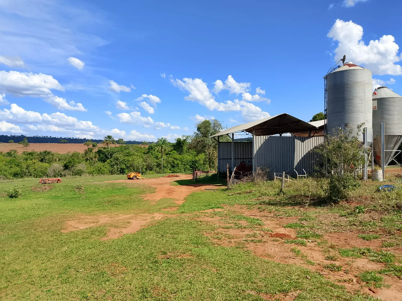 Fazenda à venda de 700 ha em Prata, MG, Brasil