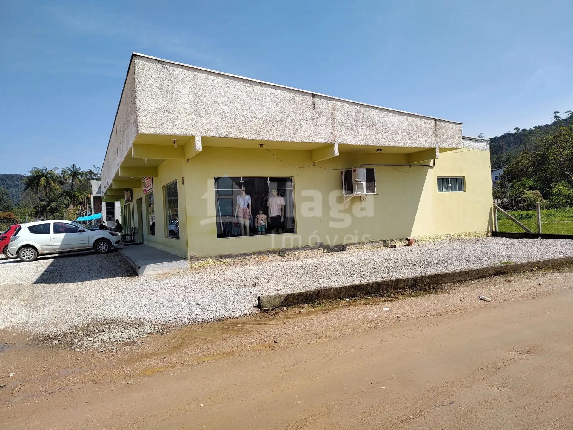 Terreno à venda e para Arrendar de 2.052 m² em Guabiruba, SC, Brasil