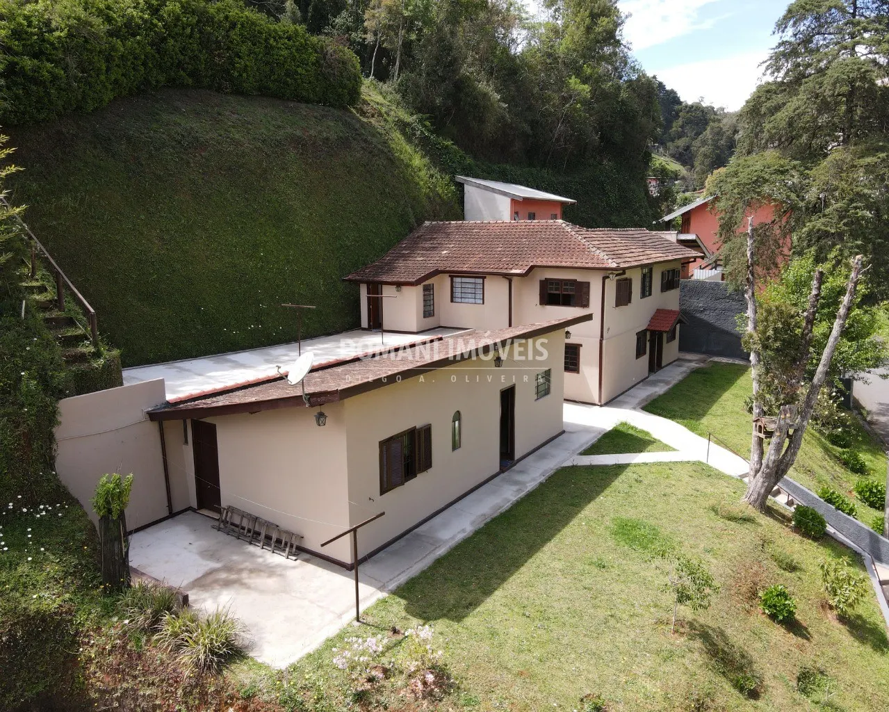 Casa à venda de 1.200 m² em Campos do Jordão, SP, Brasil