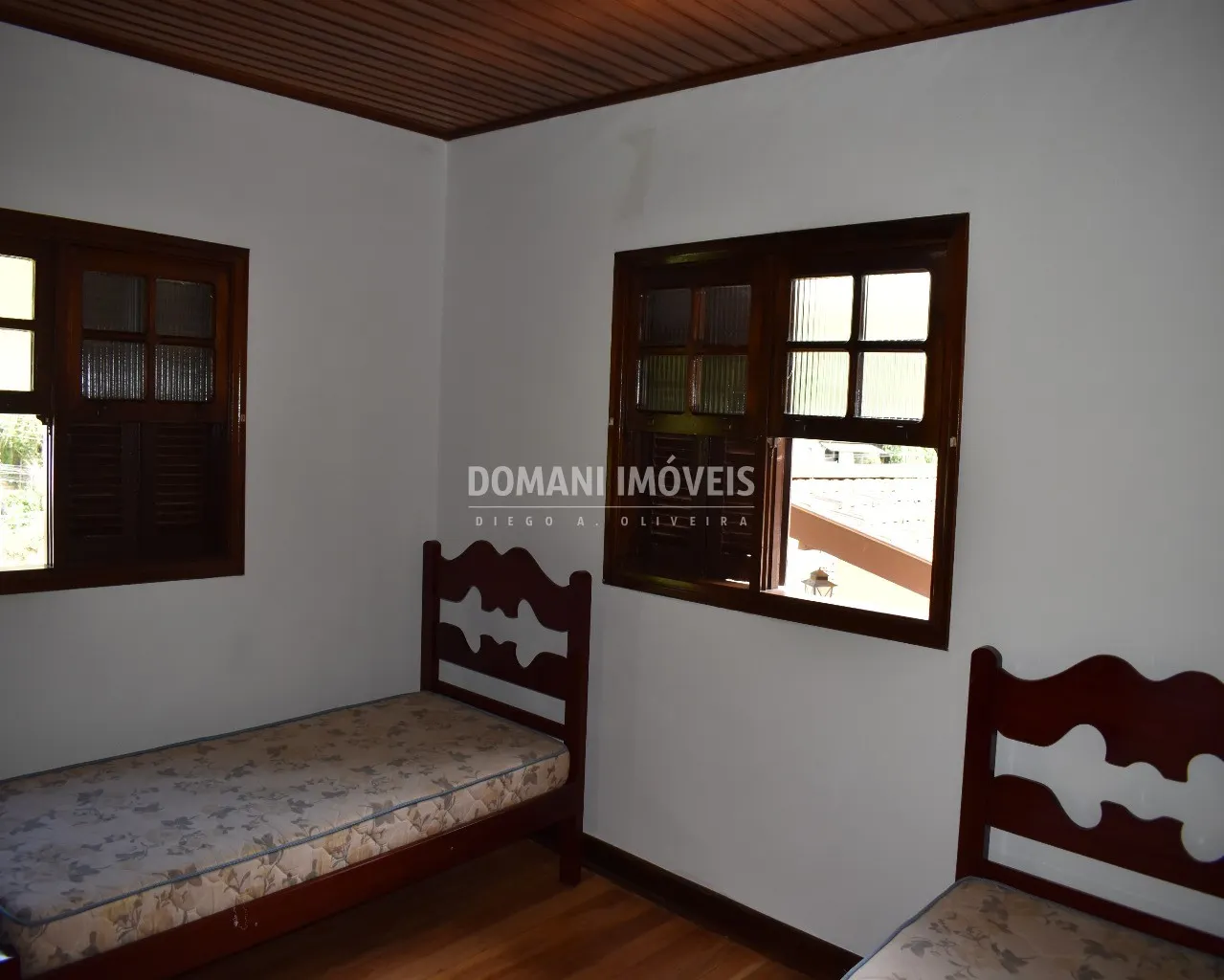 Casa à venda de 1.200 m² em Campos do Jordão, SP, Brasil