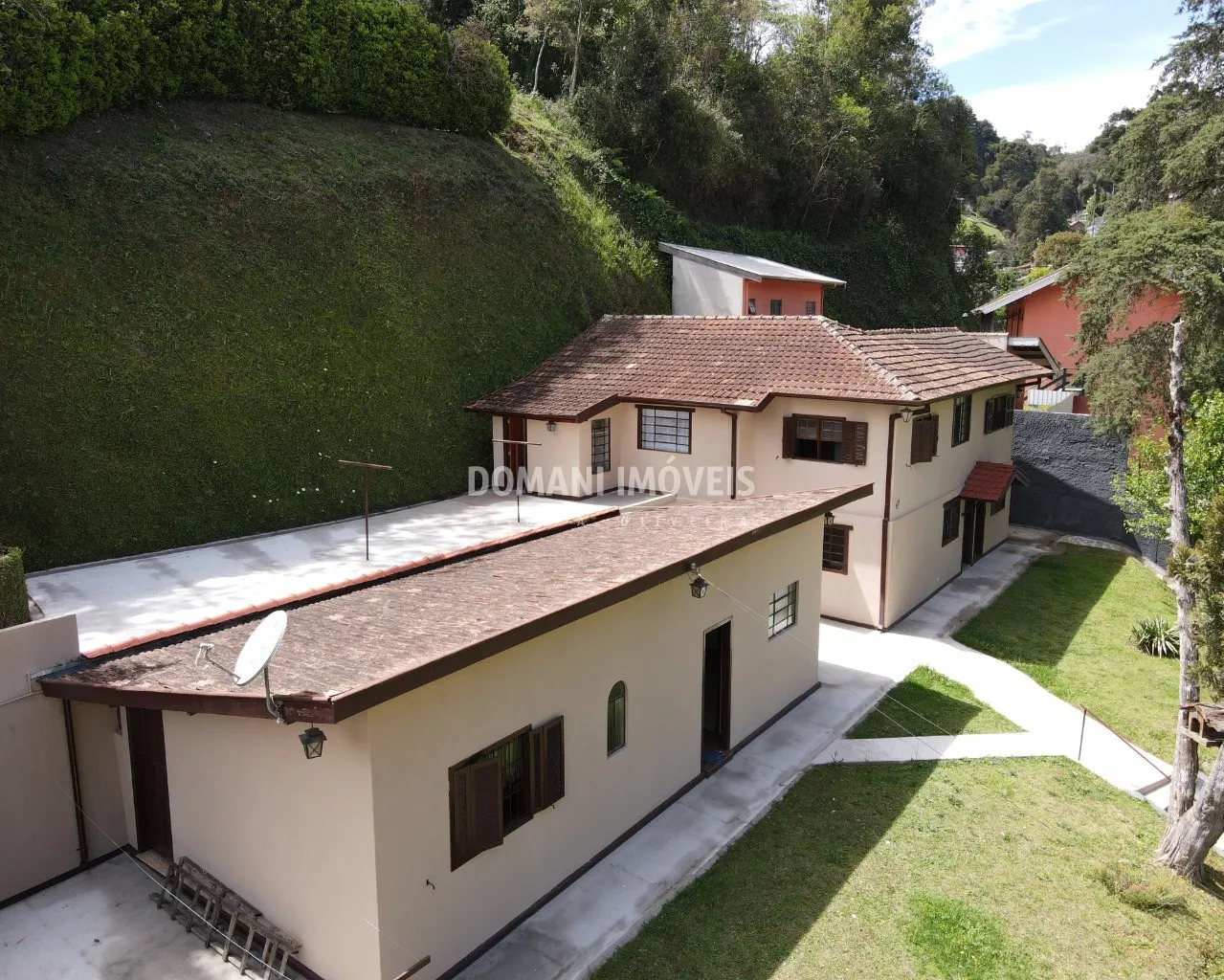 Casa à venda de 1.200 m² em Campos do Jordão, SP, Brasil