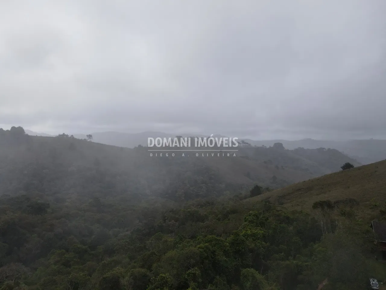 Terreno à venda de 1.200 m² em Campos do Jordão, SP, Brasil