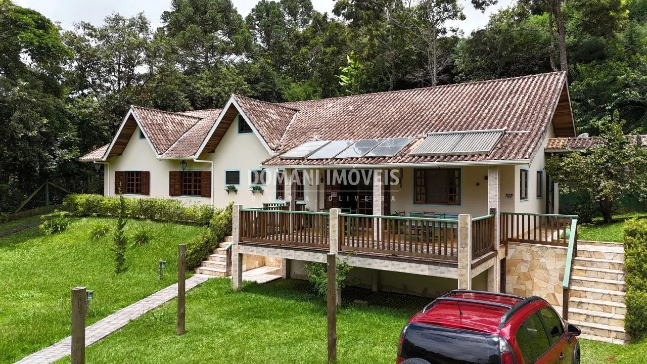 Casa à venda de 3.661 m² em Santo Antônio do Pinhal, SP, Brasil
