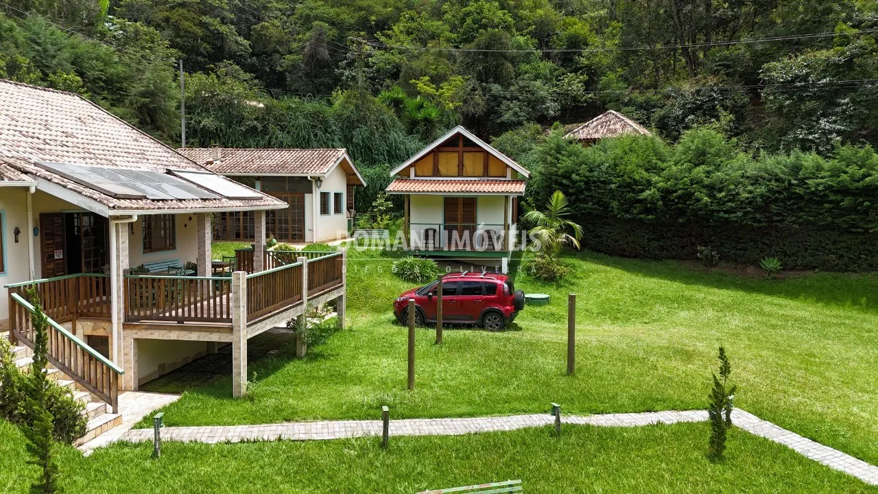 Casa à venda de 3.661 m² em Santo Antônio do Pinhal, SP, Brasil