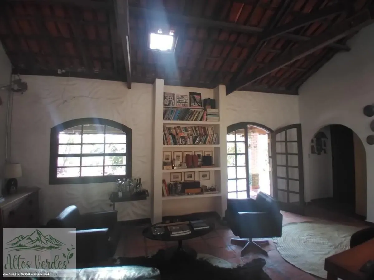 Sítio à venda de 4 ha em Pinhalzinho, SP, Brasil