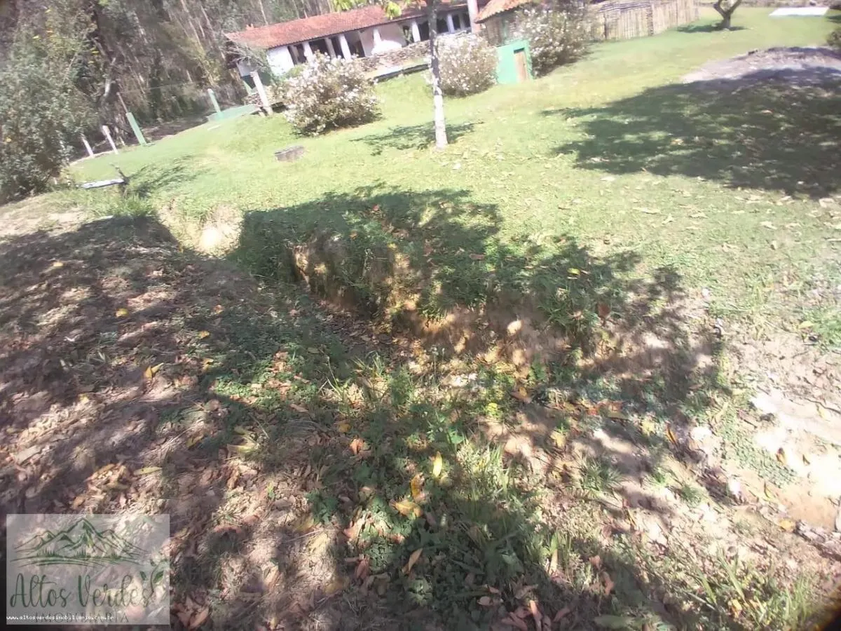 Sítio à venda de 4 ha em Pinhalzinho, SP, Brasil