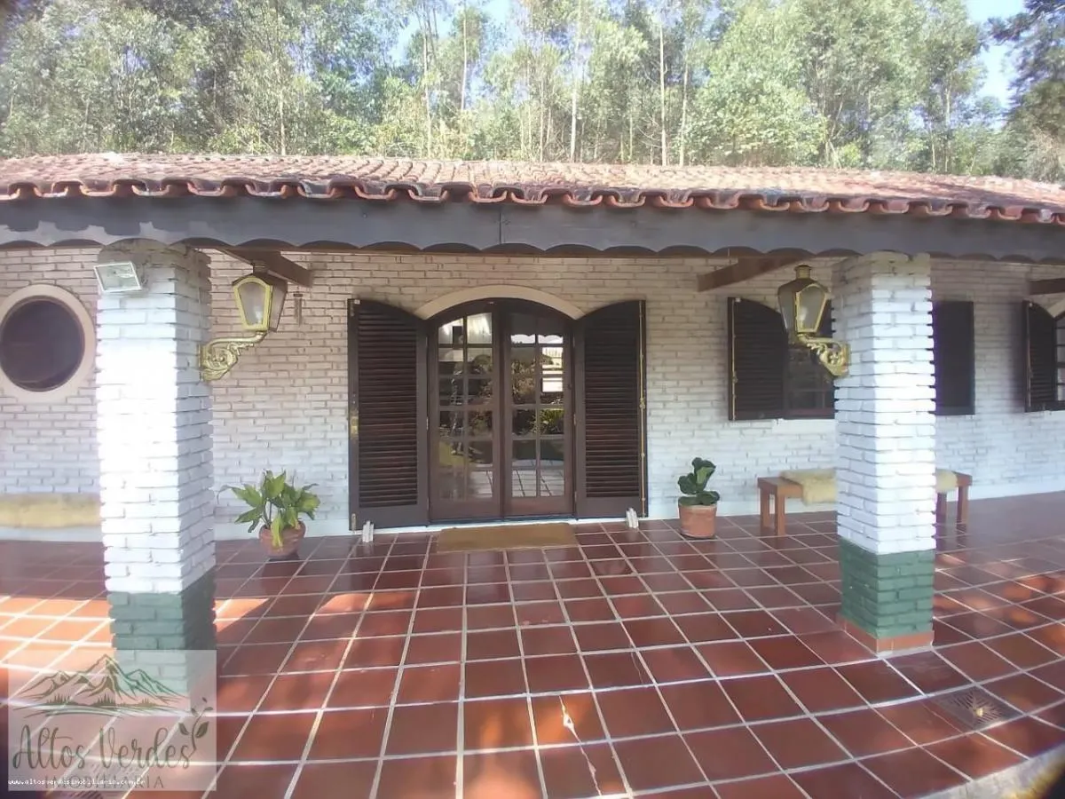 Sítio à venda de 4 ha em Pinhalzinho, SP, Brasil