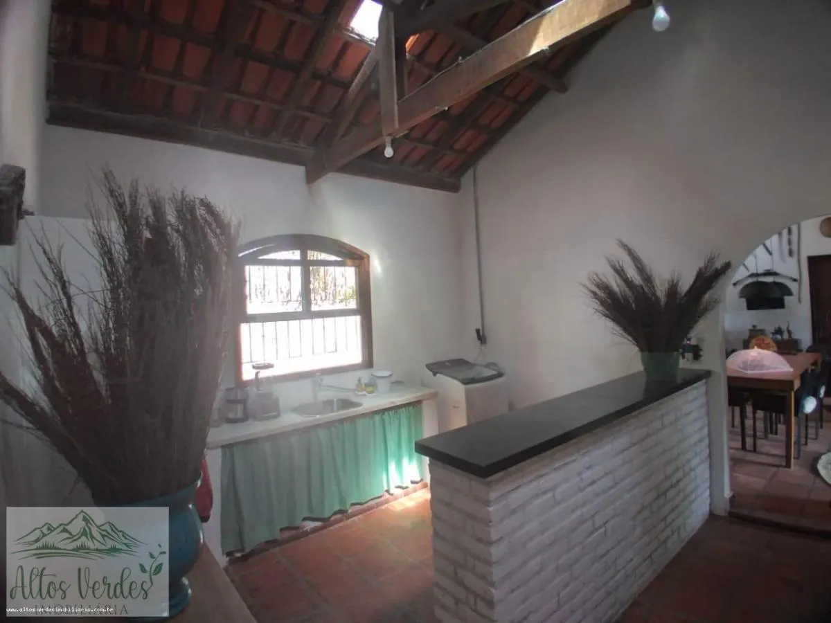 Sítio à venda de 4 ha em Pinhalzinho, SP, Brasil