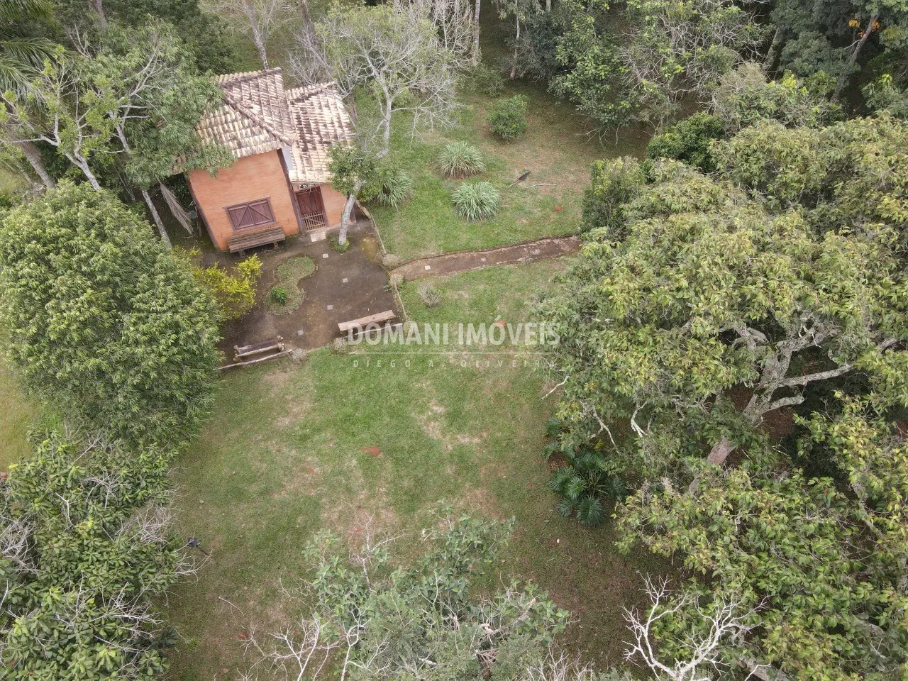 Casa à venda de 1 ha em Santo Antônio do Pinhal, SP, Brasil
