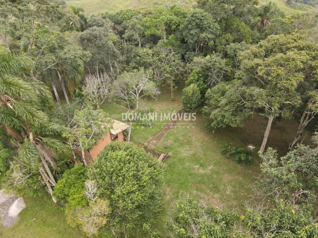 Casa à venda de 1 ha em Santo Antônio do Pinhal, SP, Brasil