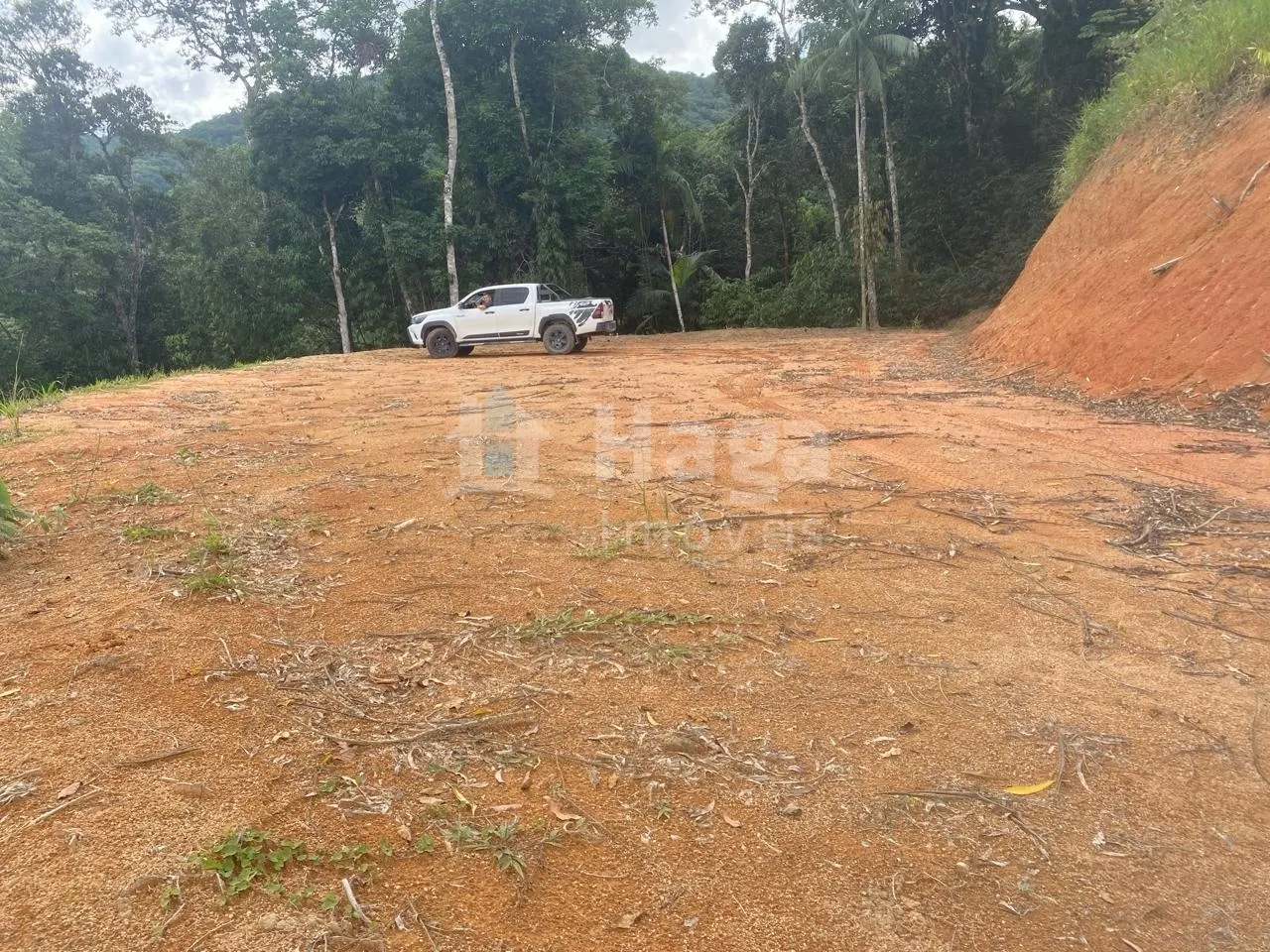 Terreno à venda de 2.400 m² em Guabiruba, SC, Brasil