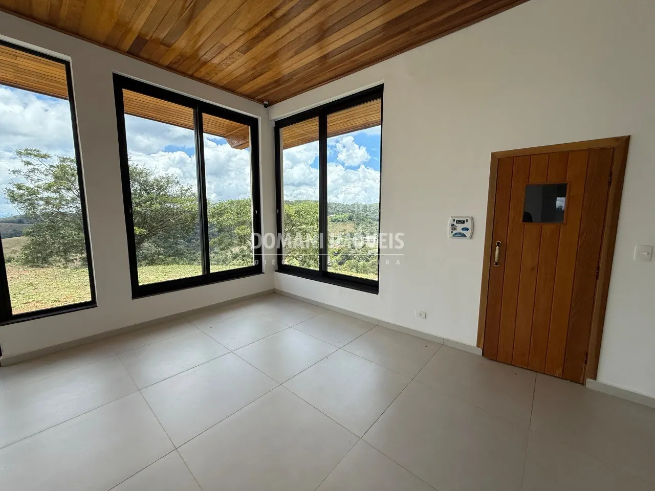 Terreno à venda de 380 m² em Campos do Jordão, SP, Brasil
