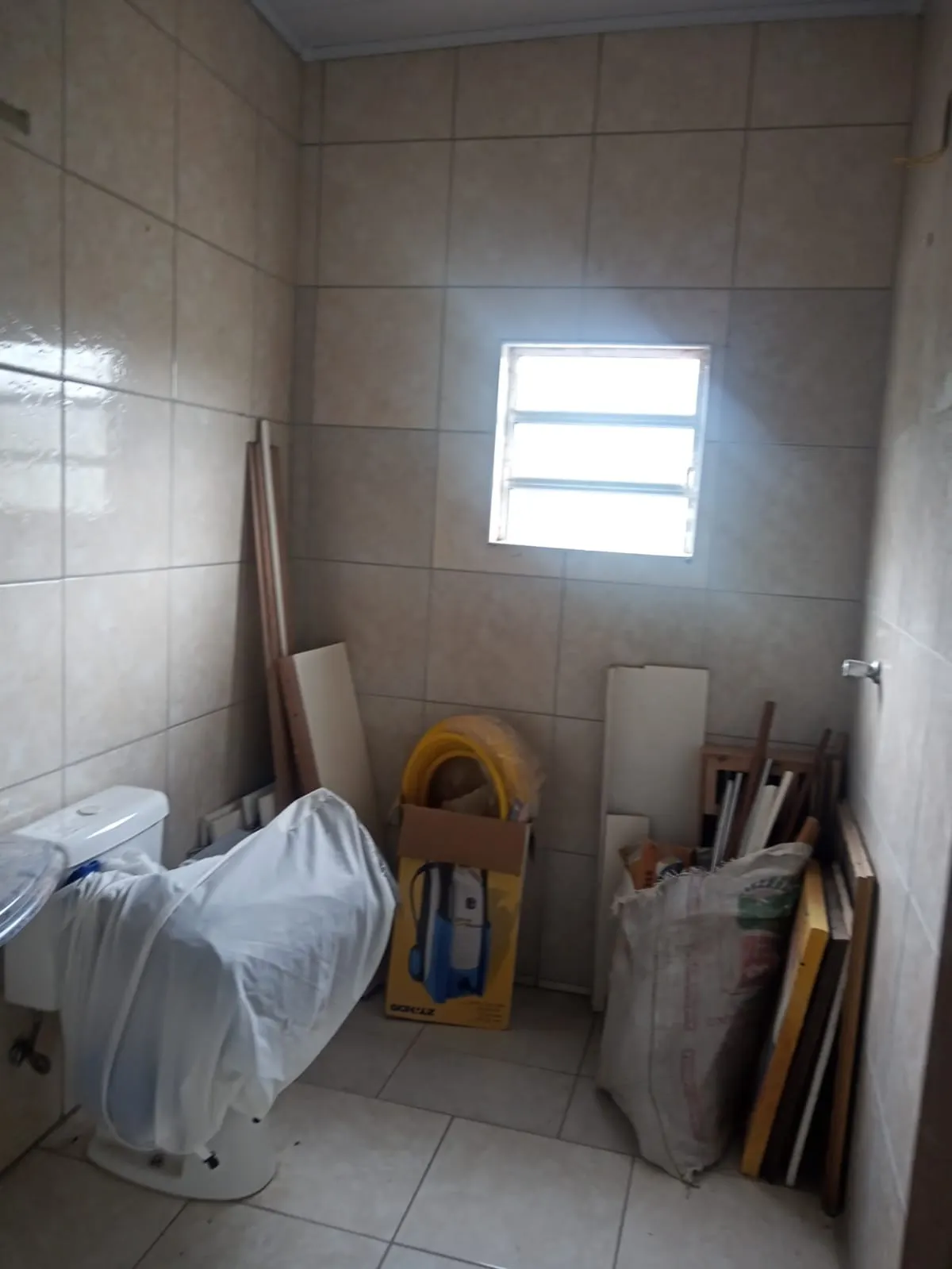Chácara à venda de 5.800 m² em São José dos Campos, SP, Brasil