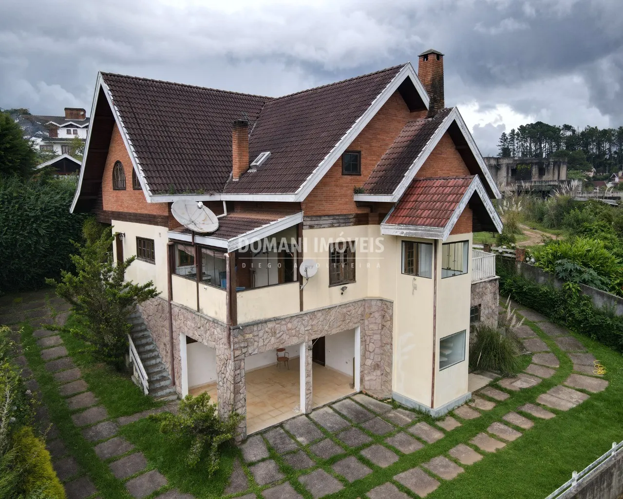 Casa à venda de 1.430 m² em Campos do Jordão, SP, Brasil