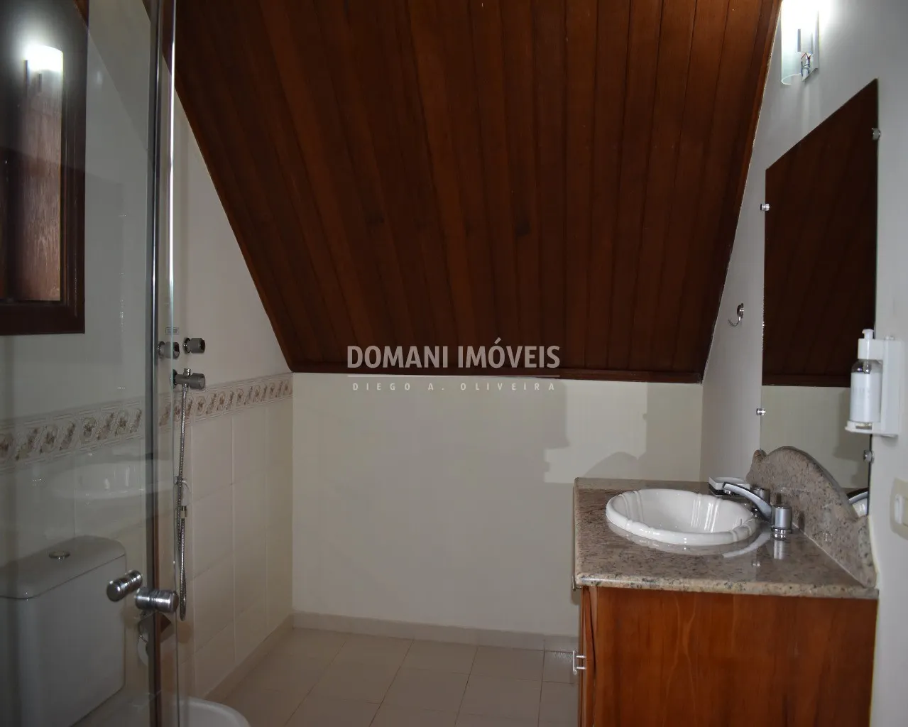 Casa à venda de 1.430 m² em Campos do Jordão, SP, Brasil