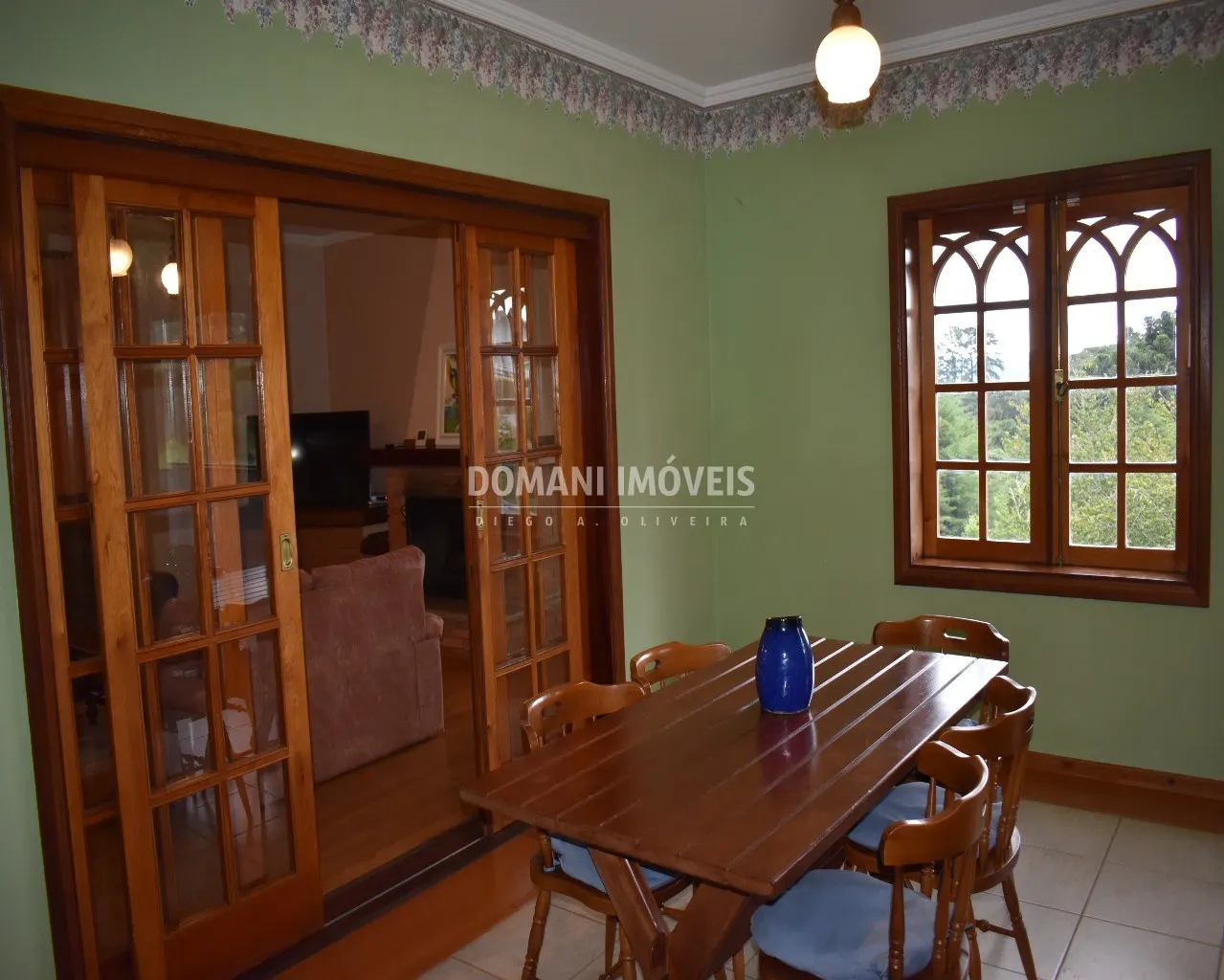 Casa à venda de 1.430 m² em Campos do Jordão, SP, Brasil