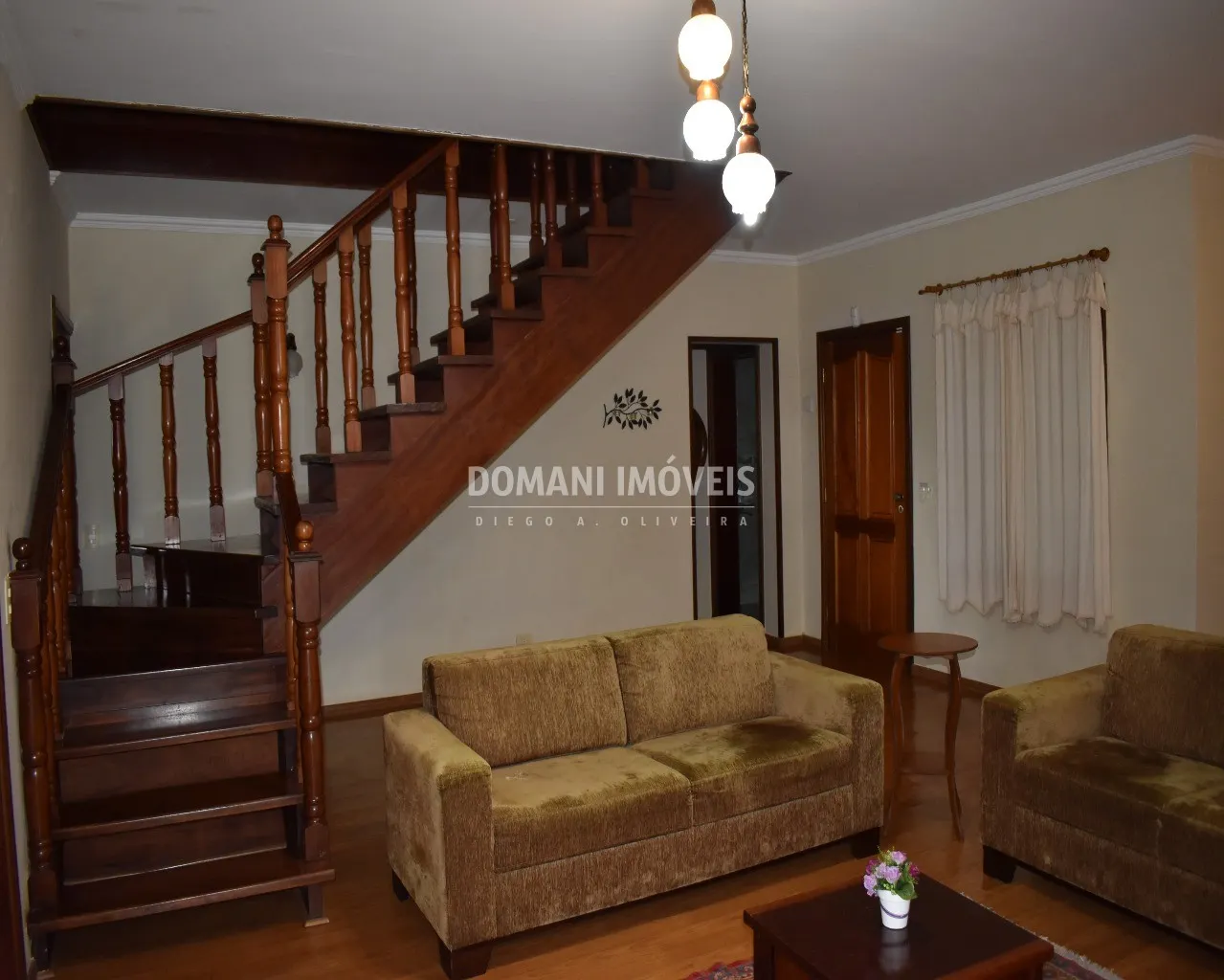 Casa à venda de 1.430 m² em Campos do Jordão, SP, Brasil