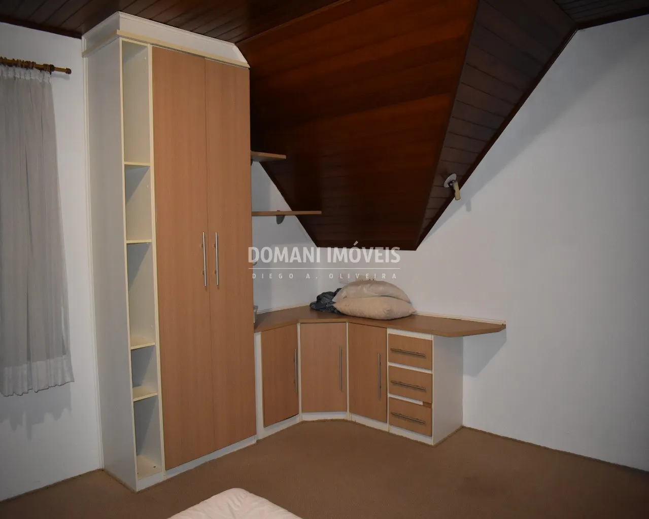 Casa à venda de 1.430 m² em Campos do Jordão, SP, Brasil