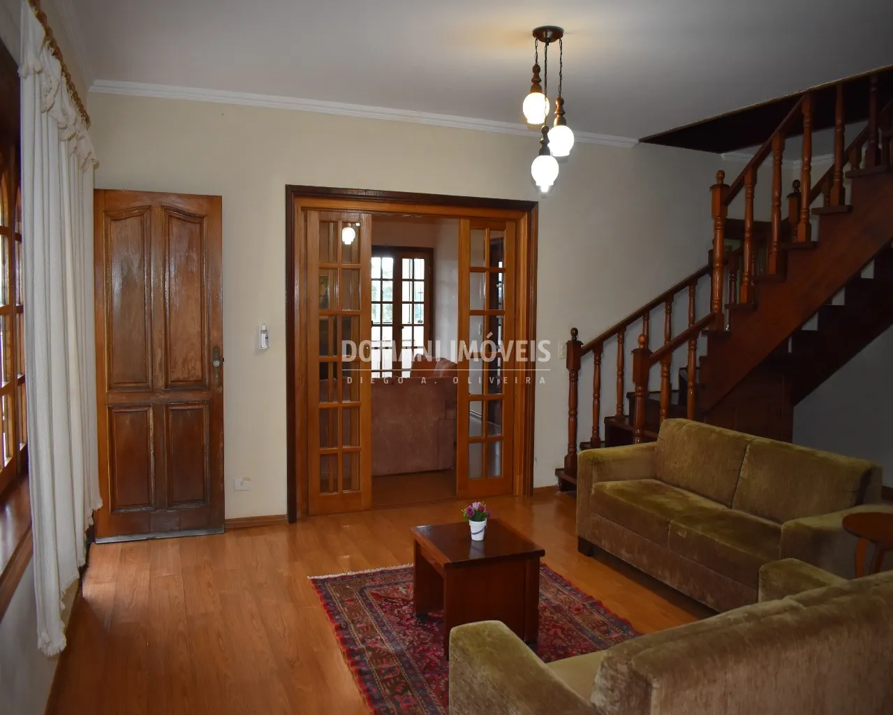 Casa à venda de 1.430 m² em Campos do Jordão, SP, Brasil