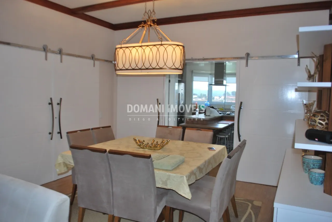 Casa à venda de 1.230 m² em Campos do Jordão, SP, Brasil