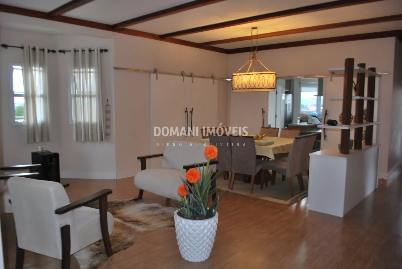 Casa à venda de 1.230 m² em Campos do Jordão, SP, Brasil