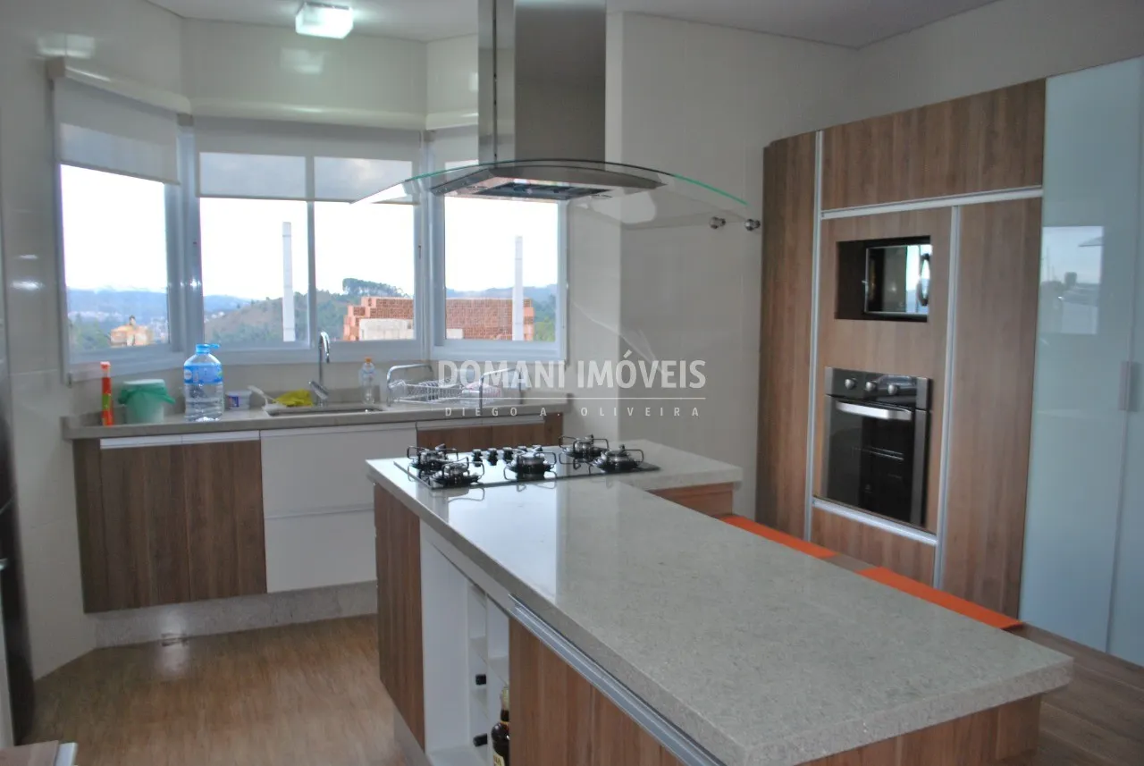 Casa à venda de 1.230 m² em Campos do Jordão, SP, Brasil
