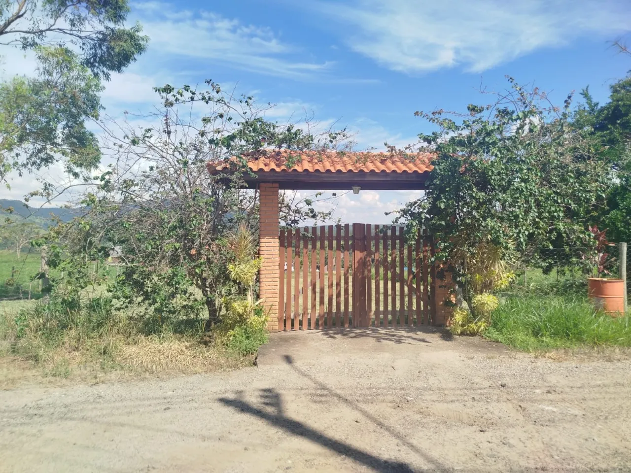 Country home for sale of 2,010 m² in Bofete, SP, Brazil